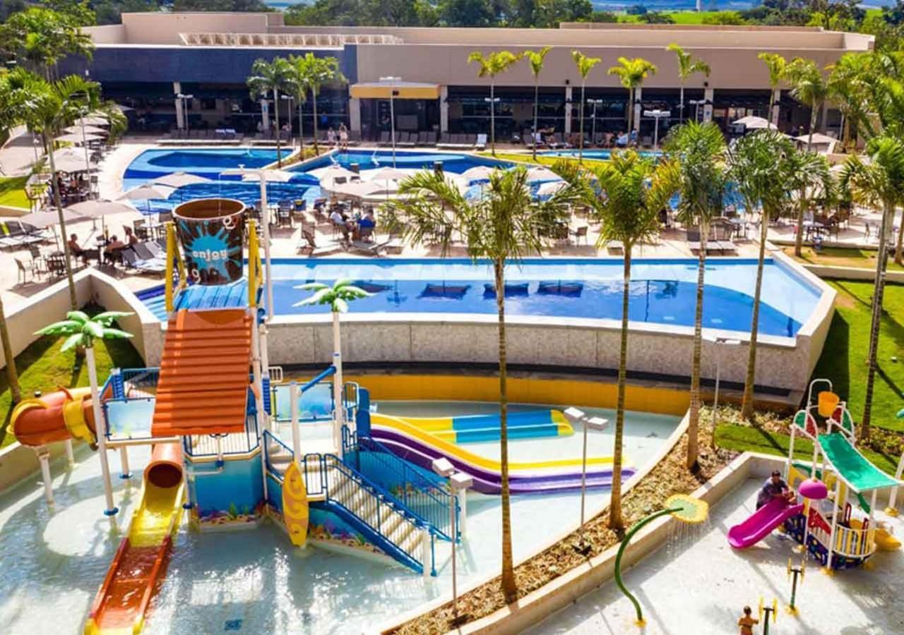 Enjoy Solar Das Aguas Park Resort Olimpia Luaran gambar Wet 'n' Wild Water Park
