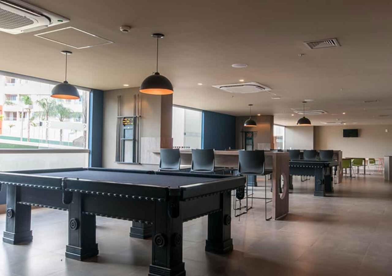 Enjoy Solar Das Aguas Park Resort Olimpia Luaran gambar The pool table at the University of East London's Docklands Campus